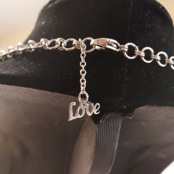 Beautifully hand-crafted Stainless Steel necklace - Picture 2 of 4